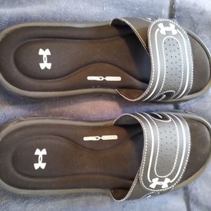 Under armour slides